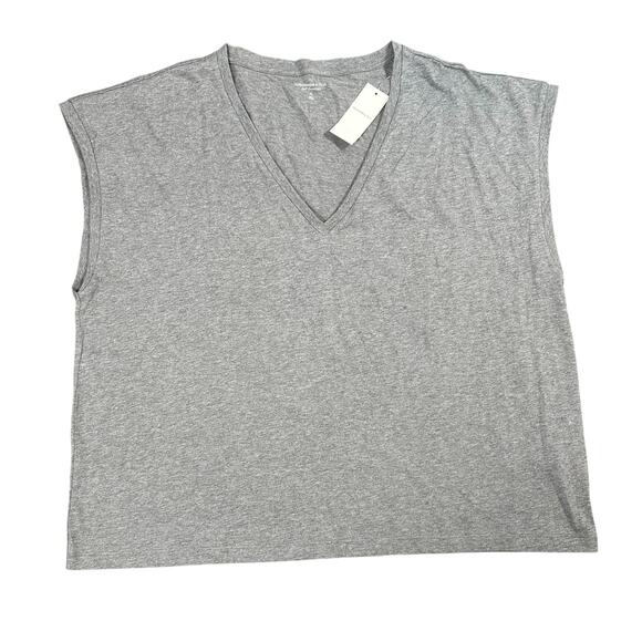 Abercrombie and Fitch Women's A&F Essentials Grey V Neck T Shirt Size XL - Picture 1 of 5